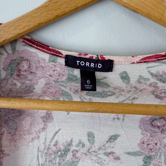 Torrid Pink Floral Tie-Front Peplum Cardigan – 6X | Boho Floral Layering Kimono - Picture 6 of 7